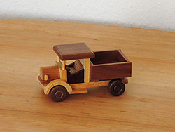 LKW Oldtimer Bio