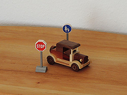 Oldtimer inkl zwei Verkehrszeichen Bio