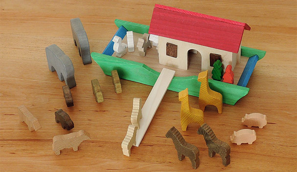 Arche Noah Holz-Spielzeug